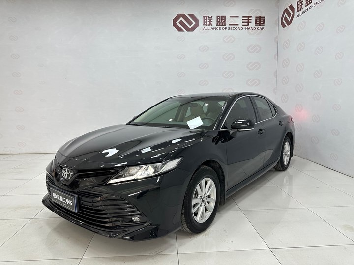 Toyota Camry XV70 фото, Комплектация Toyota Camry XV70, Toyota Camry XV70 салон, Цена Toyota Camry XV70, Toyota Camry XV70