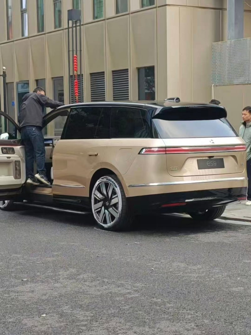 Nio ES9, самый большой электрический внедорожник в Китае, был замечен на улицах перед запуском