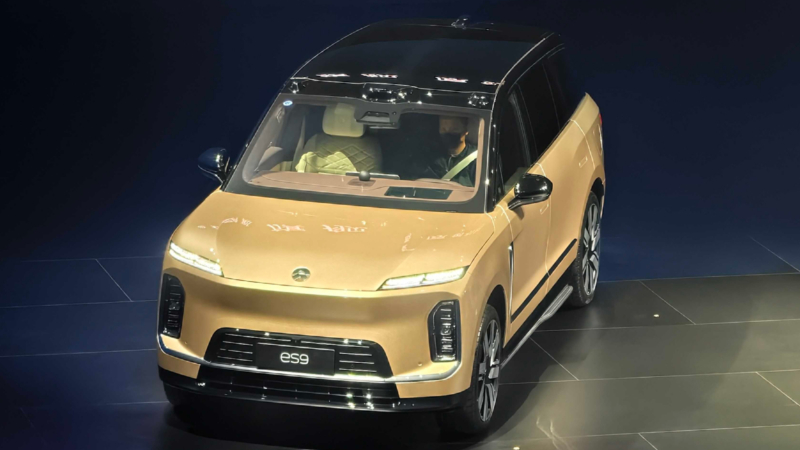 Самый большой внедорожник Китая Nio ES9 начал предварительные продажи на внутреннем рынке по цене 61 440 долларов США с BaaS.
