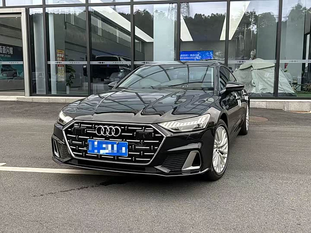 Audi A7L 2024 2L — из Китая под ключ