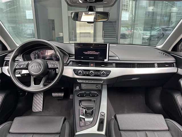 Audi A4L 2020 2L — из Китая под ключ