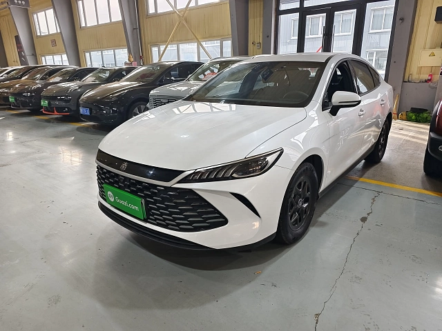 BYD Qin PLUS DM 2025 1.5L — из Китая под ключ