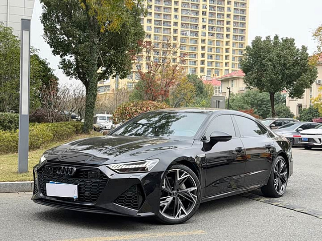 Audi A7L 2022 2L — из Китая под ключ