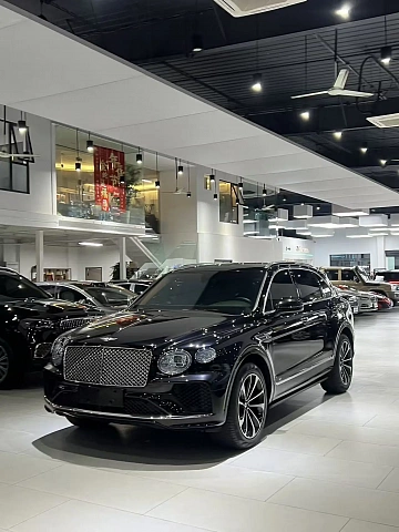 Bentley Bentayga 2021 4L — из Китая под ключ