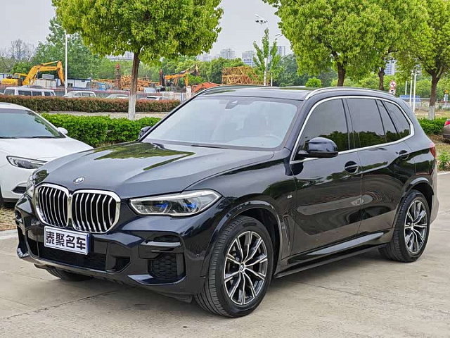 BMW X5 2022 2L — из Китая под ключ