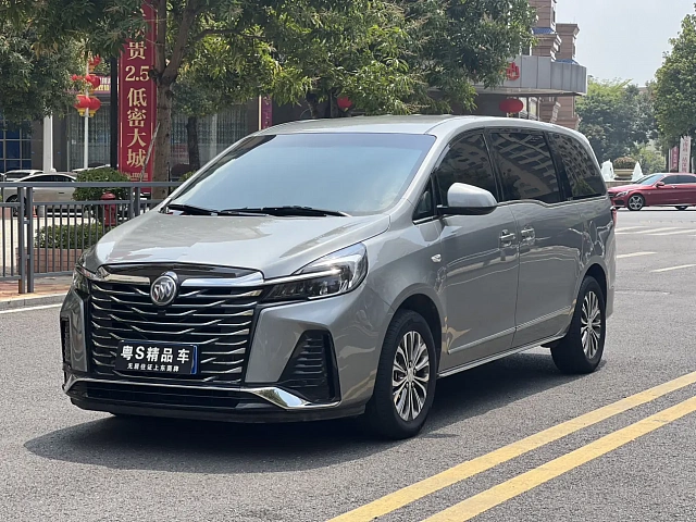 Buick GL8 2022 2L — из Китая под ключ
