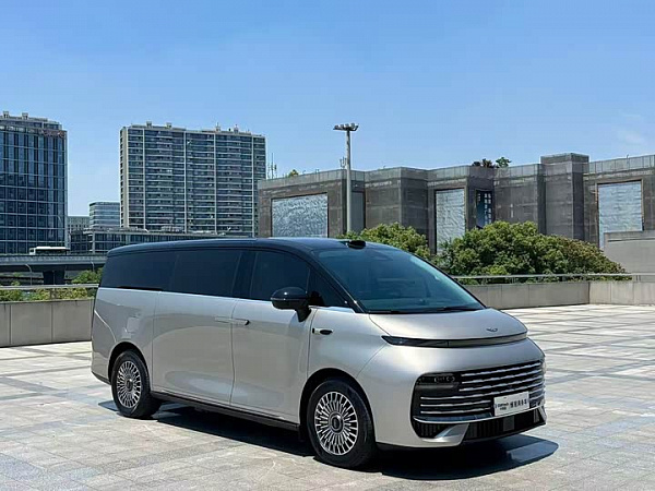 Изображение Geely Galaxy V900 2026