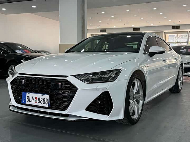 Audi A7L 2023 2L — из Китая под ключ