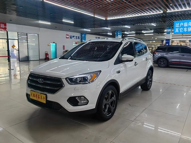 Ford Kuga 2021 1.5L — из Китая под ключ