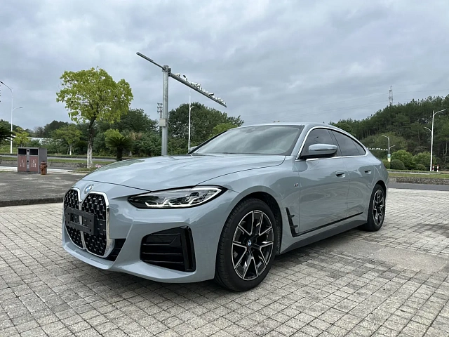 BMW 4 Series 2022 2L — из Китая под ключ