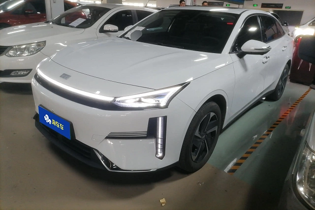 Geely Galaxy L6 2025 1.5L — из Китая под ключ