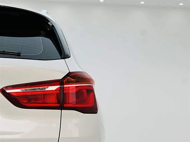 BMW X1 2019 1.5L — из Китая под ключ