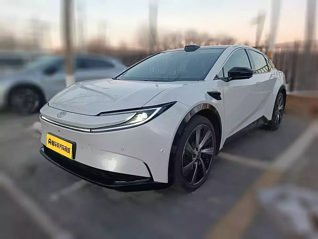 Toyota bZ5 — Внедорожник под заказ из Китая