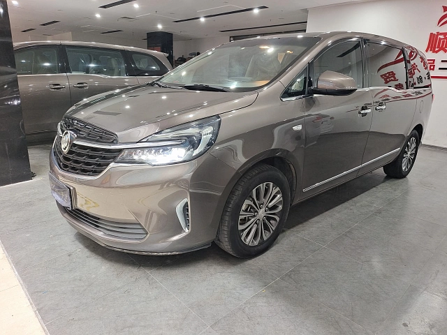 Buick GL8 2022 2L — из Китая под ключ