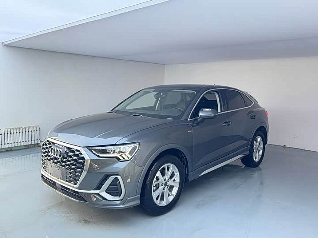 Audi Q3 Sportback 2022 1.5L — из Китая под ключ