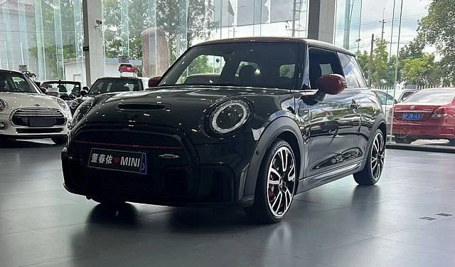 MINI JCW — Хэтчбек под заказ из Китая