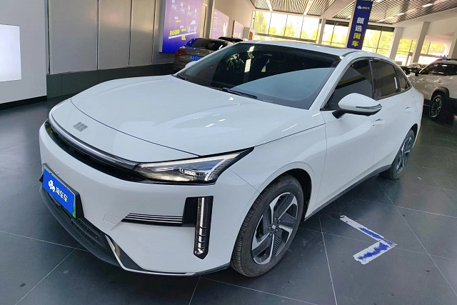 Geely Galaxy L6 2024 1.5L — из Китая под ключ
