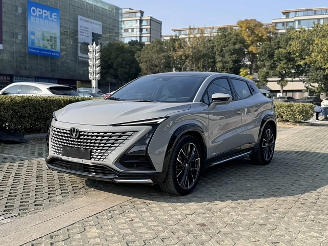 Changan UNI-T 2024 1.5L — из Китая под ключ