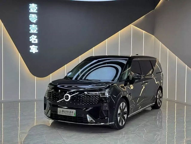 Volvo EM90 — Минивэн под заказ из Китая