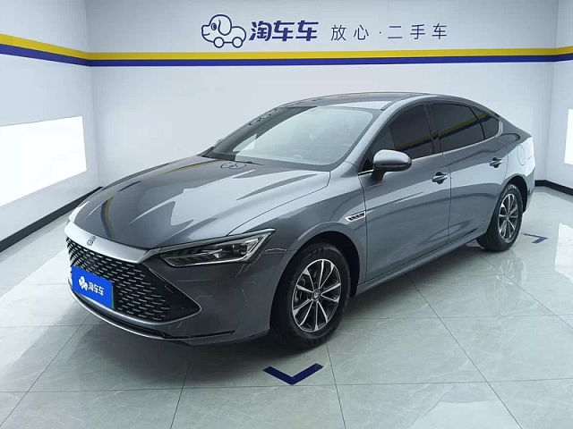 BYD Qin PLUS 2024款 DM-i 荣耀版 1.5L 55km 领先型 — из Китая под ключ