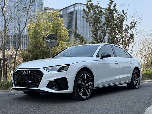 Audi A4L 2024 2L — из Китая под ключ