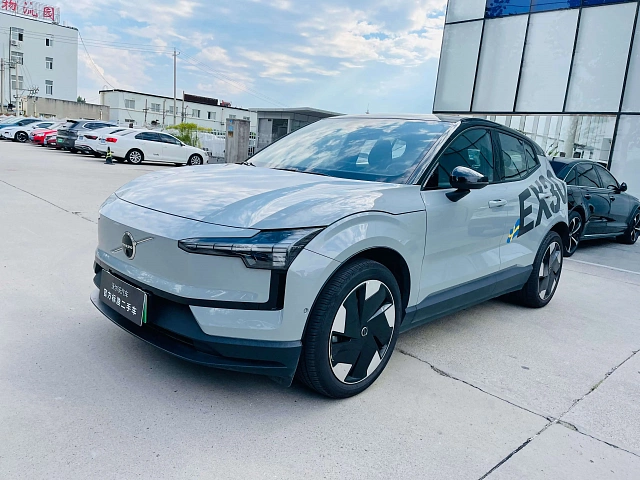 Volvo EX30 — Внедорожник под заказ из Китая