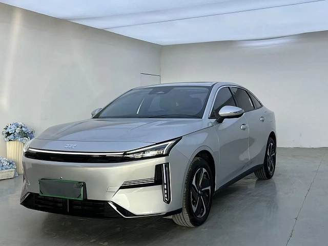 Geely Galaxy L6 2025 1.5L — из Китая под ключ