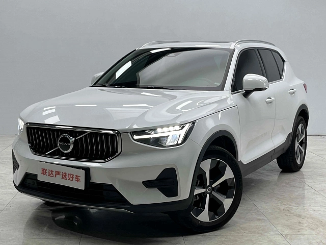Volvo XC40 — Внедорожник под заказ из Китая
