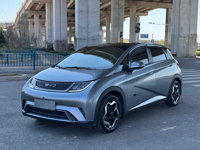 BYD Dolphin 2023 — из Китая под ключ