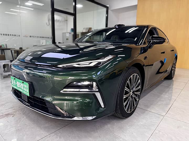 Geely Galaxy Starshine 8 2025 — из Китая под ключ