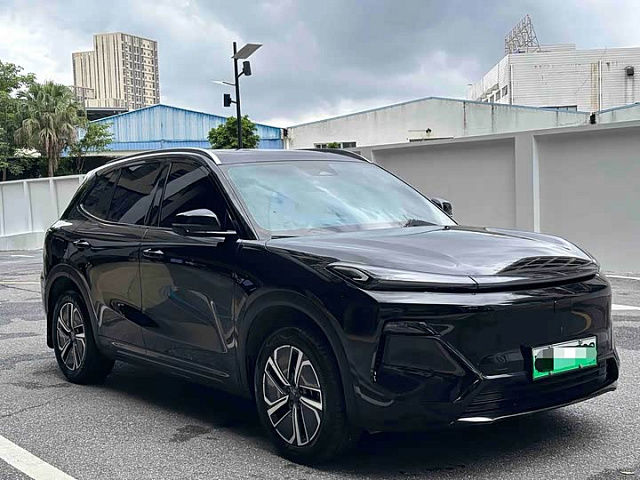 Geely Galaxy Starship 7 2025 — из Китая под ключ