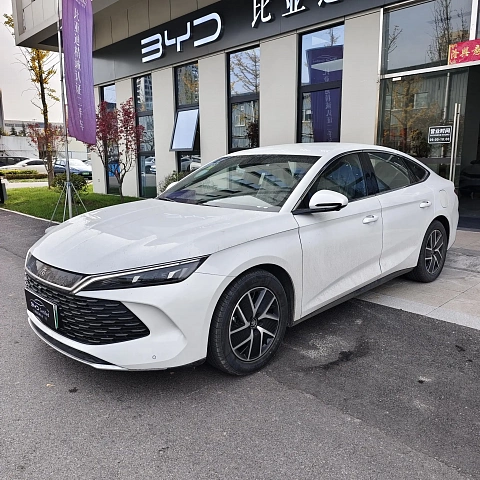 BYD Qin L DM 2025 1.5L — из Китая под ключ