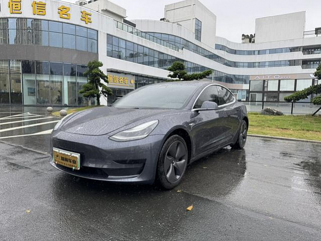 Tesla Model 3 — Седан под заказ из Китая