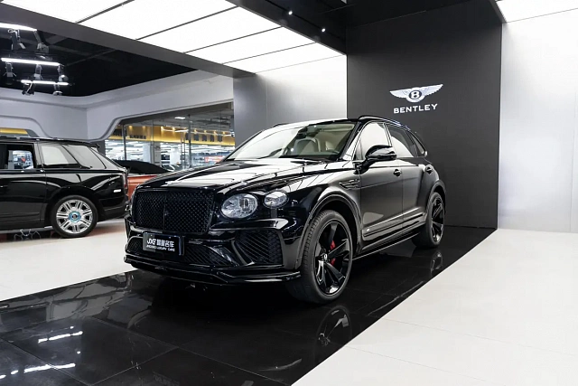 Bentley Bentayga 2021 4L — из Китая под ключ