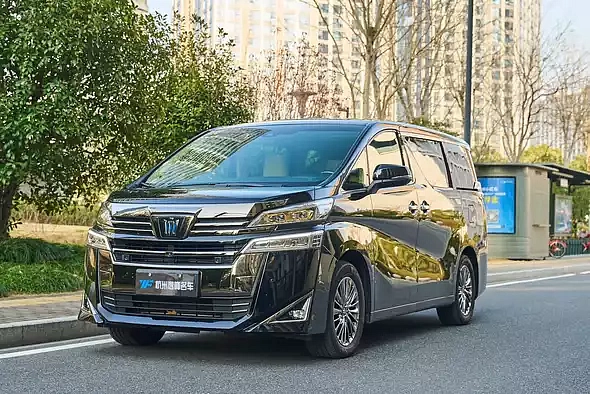 Toyota Crown Vellfire — Минивэн под заказ из Китая