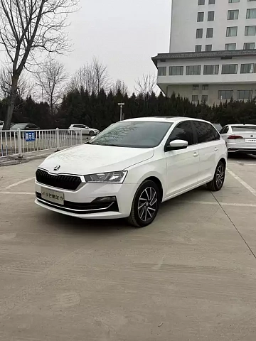 Skoda Rapid Spaceback — Хэтчбек под заказ из Китая