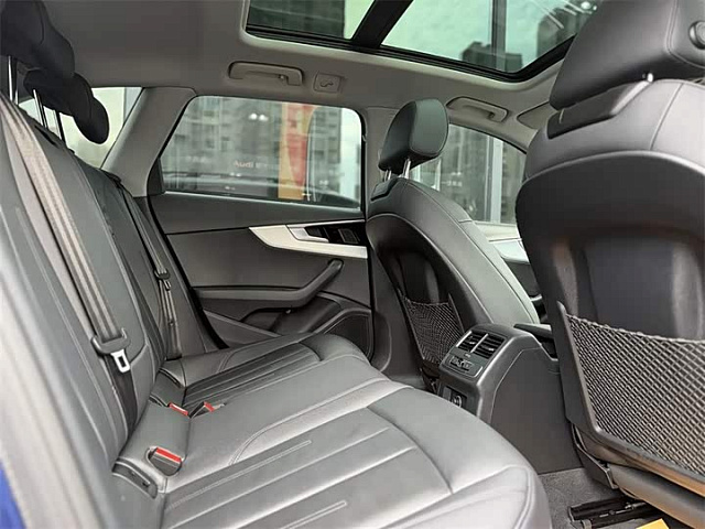 Audi A4 2022 2L — из Китая под ключ