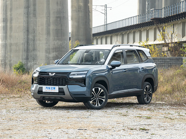 Wuling Starlight 560 — Кроссовер под заказ из Китая