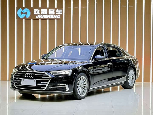 Audi A8 2022 3L — из Китая под ключ