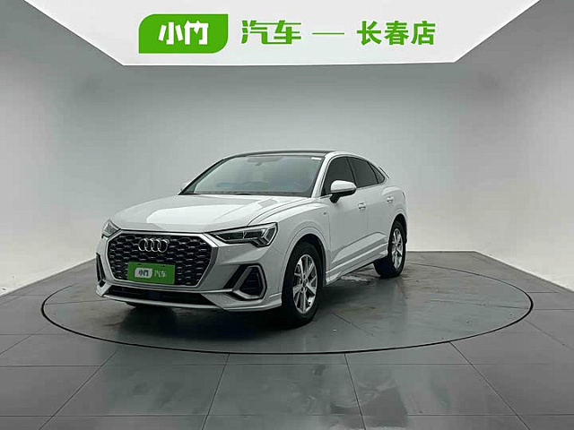 Audi Q3 Sportback 2022 1.5L — из Китая под ключ